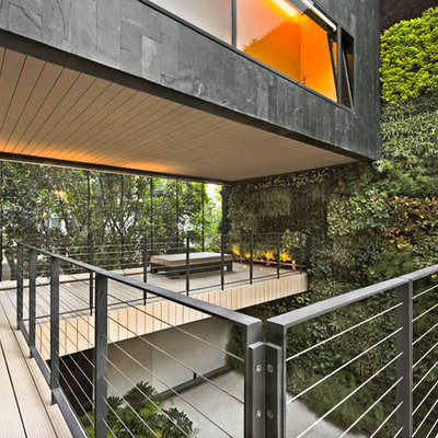 Large trendy deck photo in Mexico City