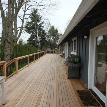 Clyde Hill Clear cedar deck and railing