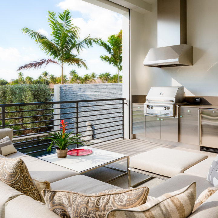 75 Most Popular 75 Beautiful Deck with an Outdoor Kitchen Ideas