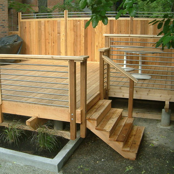 contemporary deck by R.Environs Inc.