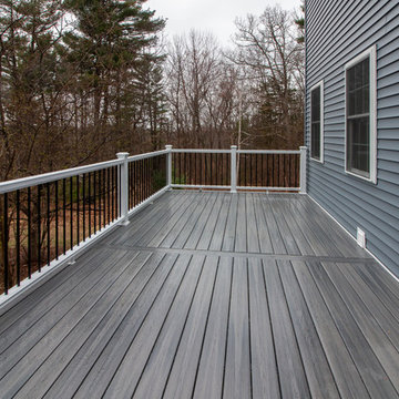 Contemporary Fiberon Good Life Deck project with Beach House (Gray) Stain