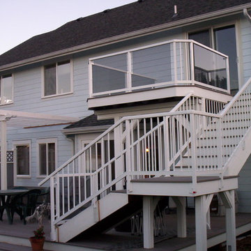 Couple Decks and Outdoor living areas