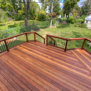 Cumaru hardwood deck with grill area