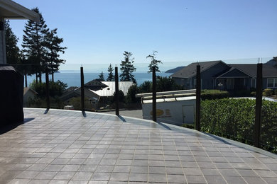 curved glass railing in Anacortes