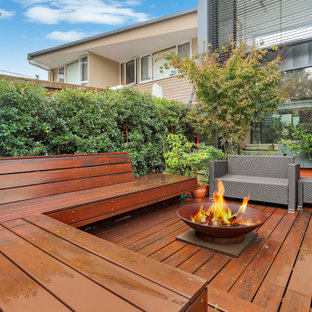 This is an example of a contemporary deck in Sydney.