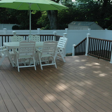 Deck and Patio used Radiance Rail by TimberTech.
