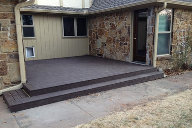 Inspiration for a timeless deck remodel in Oklahoma City