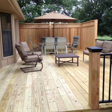 Deck with Privacy Screen