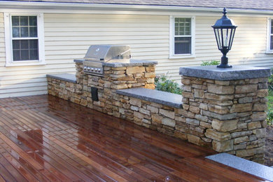 Deck with sitting wall and grill
