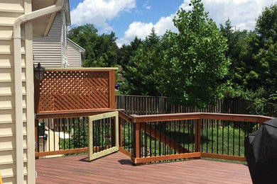 Inspiration for a timeless backyard deck remodel in DC Metro
