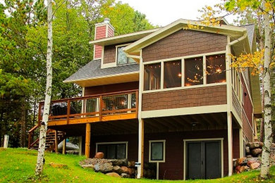 Example of an arts and crafts deck design in Minneapolis