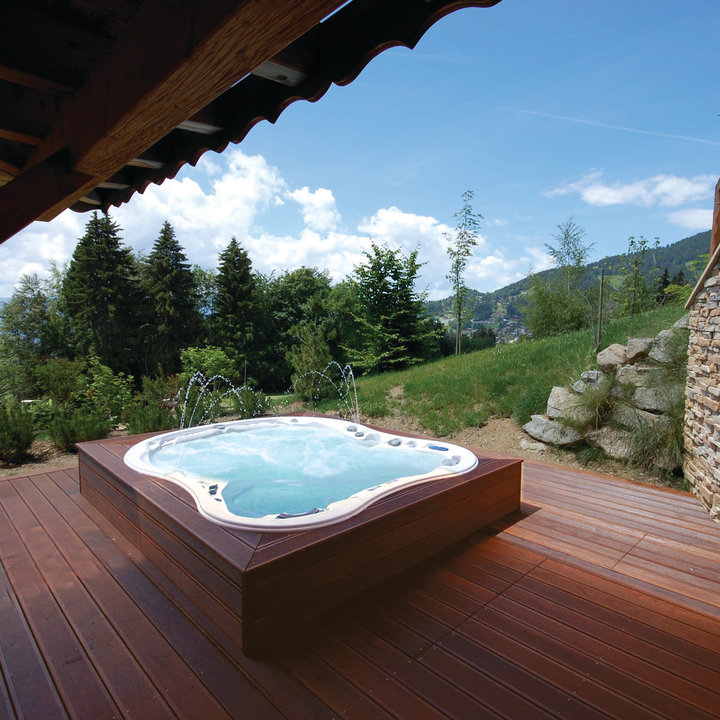 Stone Hot Tub | Houzz