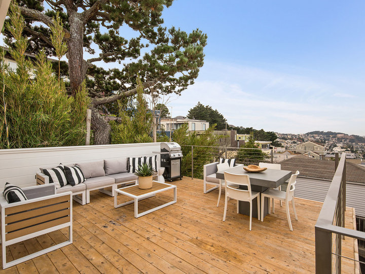 Deck - Contemporary Deck