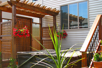 Example of a classic deck design in Calgary