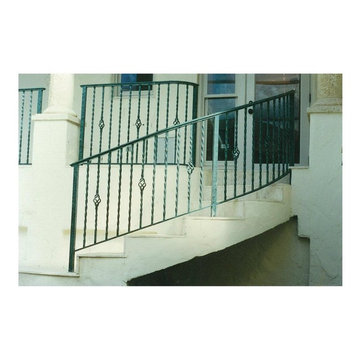 Exterior railing