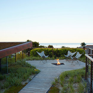 Deck - contemporary deck idea in San Luis Obispo with a fire pit
