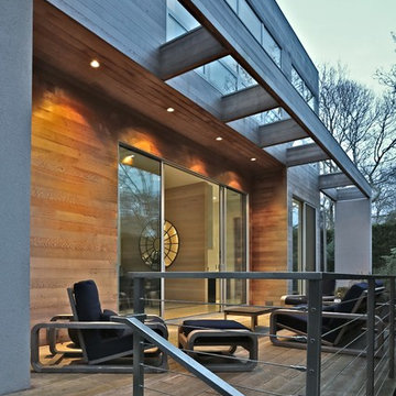 Contemporary Deck