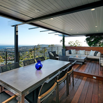 Hillside Contemporary Home Outdoor Living