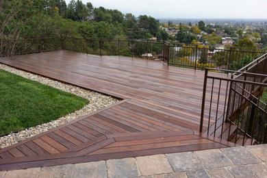 Inspiration for a deck remodel in Los Angeles