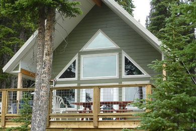 Inspiration for a craftsman deck remodel in Vancouver