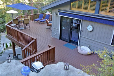 Inspiration for a contemporary side yard deck remodel