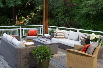 Inspiration for a transitional deck remodel in San Francisco