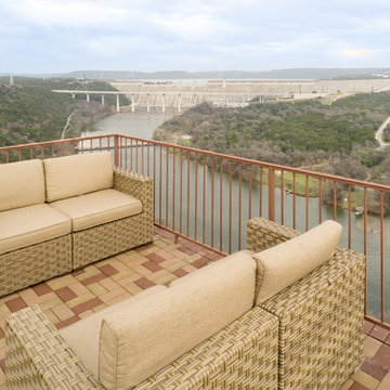 Lake Austin Rooftop Deck (Azek Pavers)