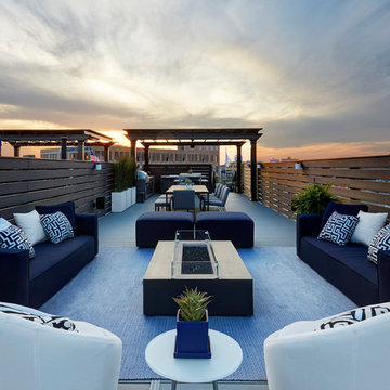 Large Seating Area on Chicago Rooftop