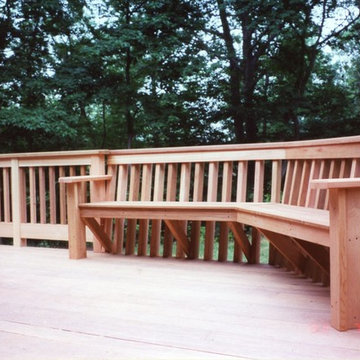 Lawrence ave cedar deck with built in bench