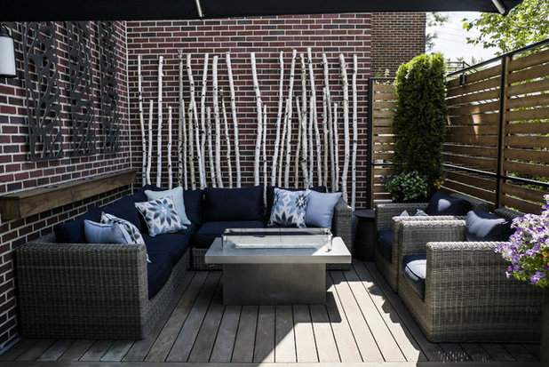 Contemporary Deck by Chicago Roof Deck & Garden
