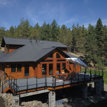 Log Mountain Lake House Deck
