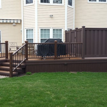 Low Maintenance Trex Transcend Deck With Privacy Wall