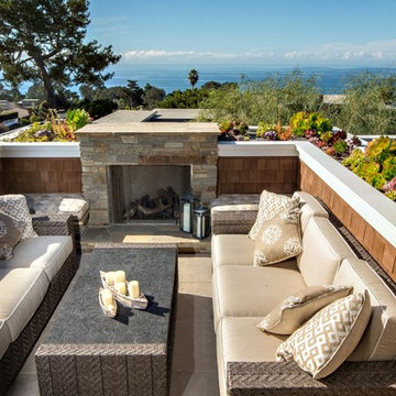 Luxurious Del Mar Rooftop Exterior Design with Seating Area