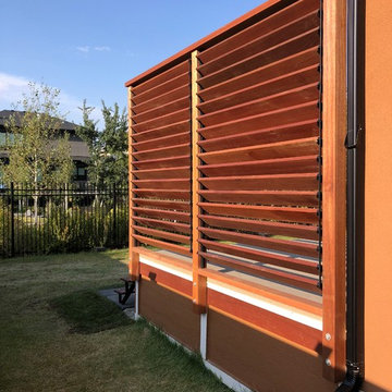 Mahogany Deck and Louvered Privacy Screen