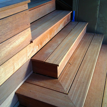 Mangaris Hardwood Deck