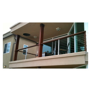 Modern Balcony Cable Rail - Modern - Terrace - San Diego - by San Diego  Cable Railings