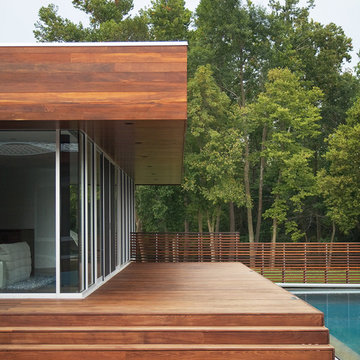 Modern Deck