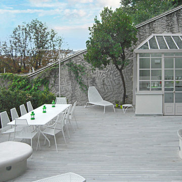 Modern white outdoor decking