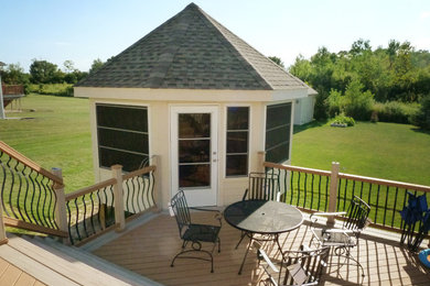 Example of a classic deck design in Milwaukee