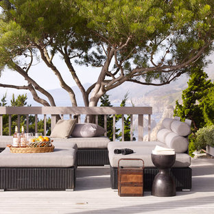 Inspiration for a contemporary deck remodel in Los Angeles with no cover