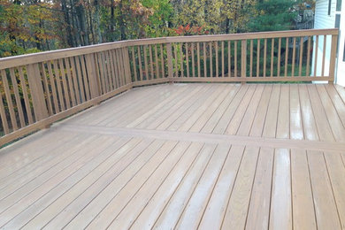 Deck - traditional backyard deck idea in Baltimore