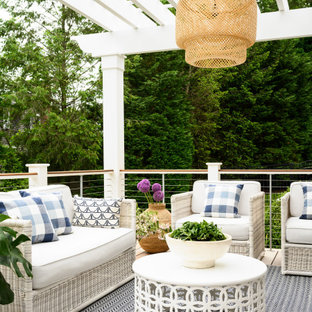 Idée de décoration pour une terrasse style shabby chic.