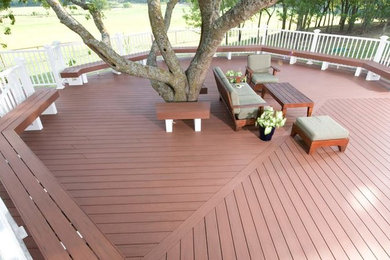Inspiration for a timeless deck remodel in Calgary