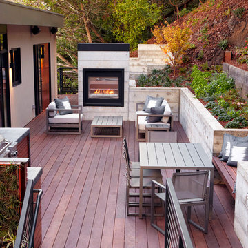 Outdoor Deck Space