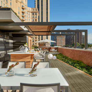 Outdoor Dining/ Kitchen with Steel & Wood Pergola