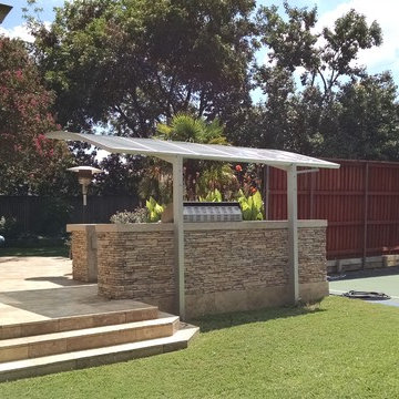 Outdoor Kitchen