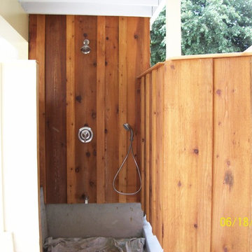 Outdoor Shower in Cedar