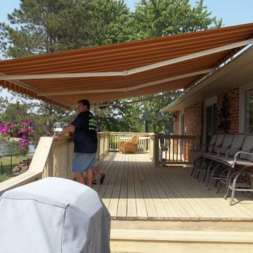 PATIO RETRACTABLE AWNINGS
