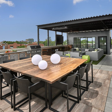 Penthouse Rooftop - Outdoor Dining
