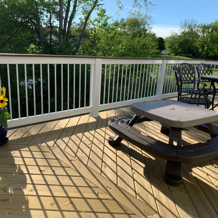 Pressure Treated Railing Photos Ideas Houzz Pressure Treated Pine Deck With Vinyl Rails In Palatine Il Archadeck Of Chicagoland Img~1b11f14a0d150049 4548 1 C8a22cb W720 H720 B2 P0